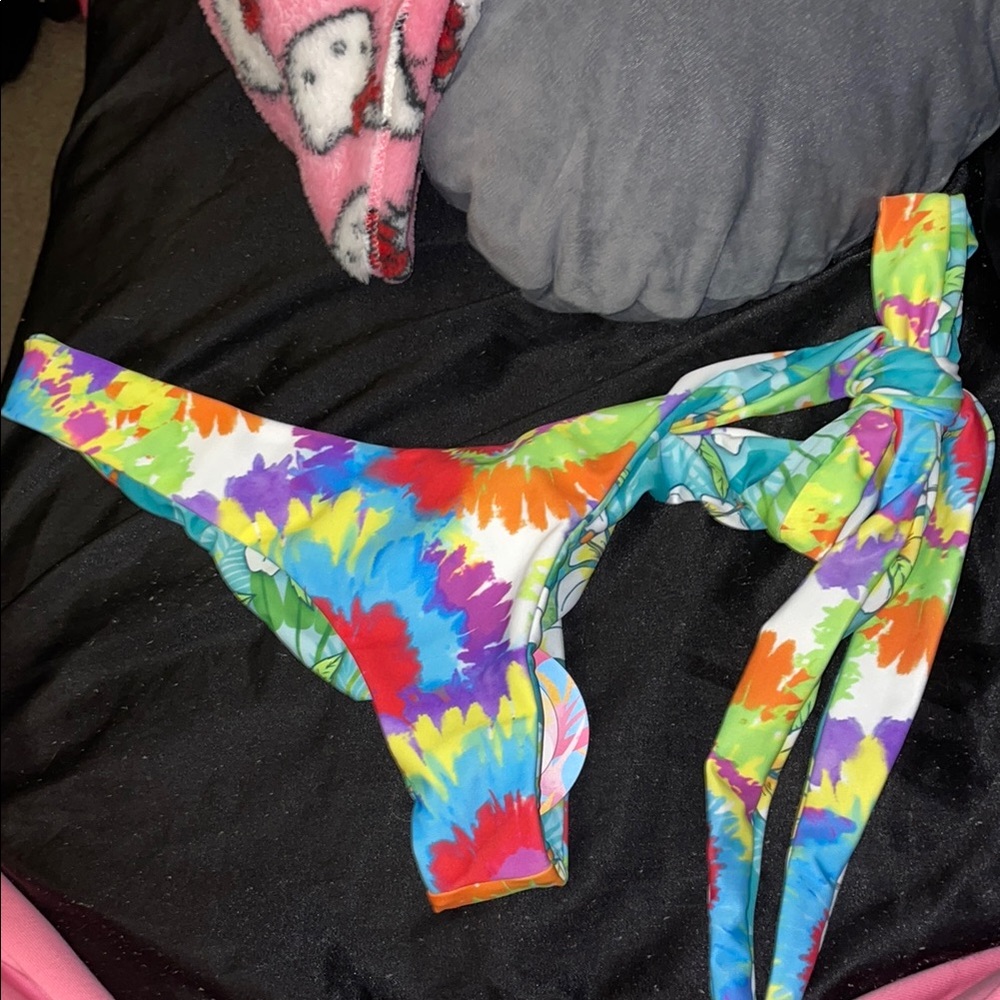 Medium Moana bikini side tie bottoms